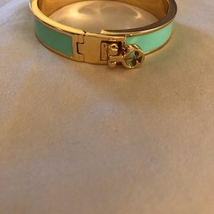 Bangle bracelet
